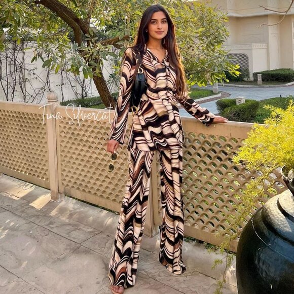 BOGGER'S FAVE! Zara 2 Piece Set Printed Pants and Matching Top Sz XS NWT - Picture 3 of 17